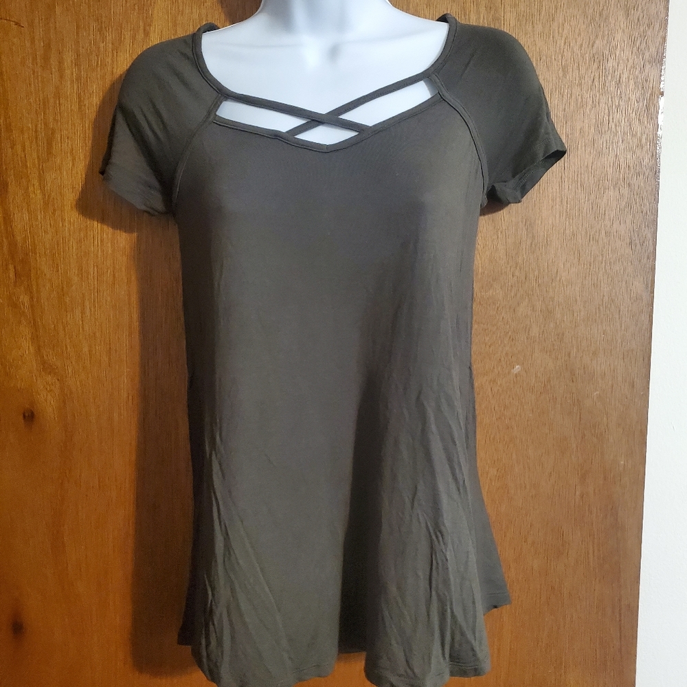 Criss cross front shirt